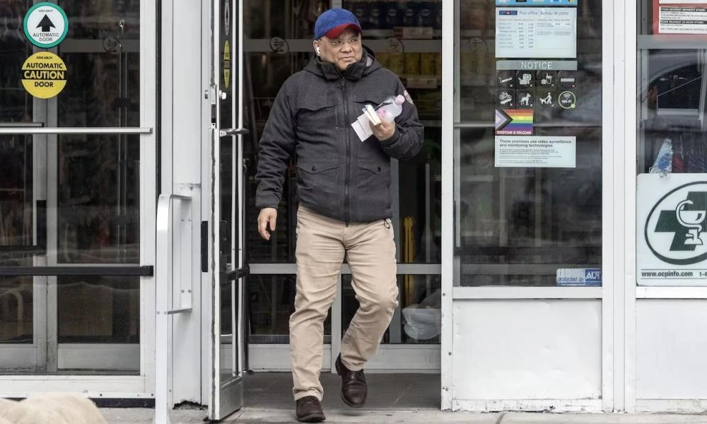 «Παγωμένη» η Βρετανία: Καναδός σεφ συνδέεται με 88 θανάτους